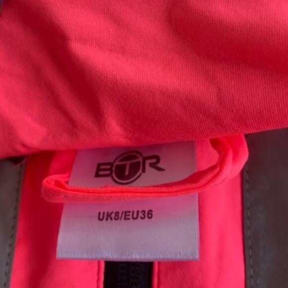 BTR Ladies High Visibility Reflective Silver/Pink Cycling and Running Jacket - Picture 8 of 9